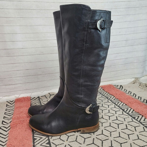 UGG Australia Amberlee Black Leather Riding Boots, sz 7.5 - Picture 1 of 16